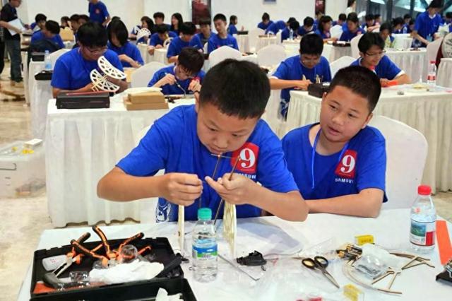 新实验暨作品大赛（江西赛区）复赛举办瓦力棋牌游戏第十一届全国青年科普创(图2)